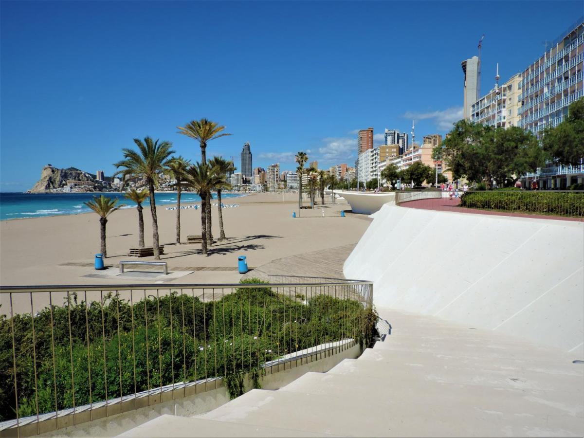 Sunset Waves By Apturist Benidorm Eksteriør bilde